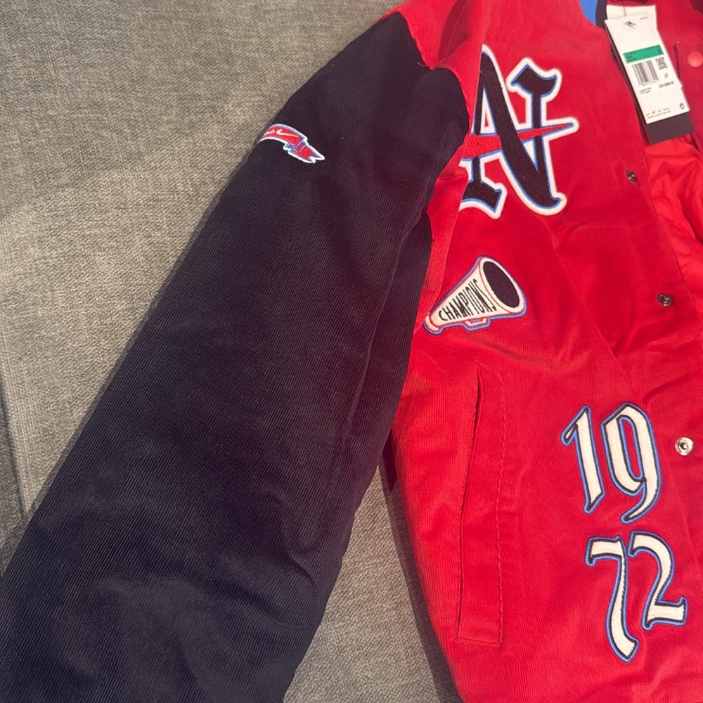 Brand New Nike Sportswear Corduroy Bomber Jacket/Coat! - Picture 3 of 5